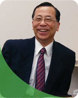 辻 保彦 代表取締役社長